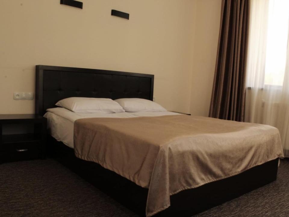 Jermuk Verona Resort Екстериор снимка