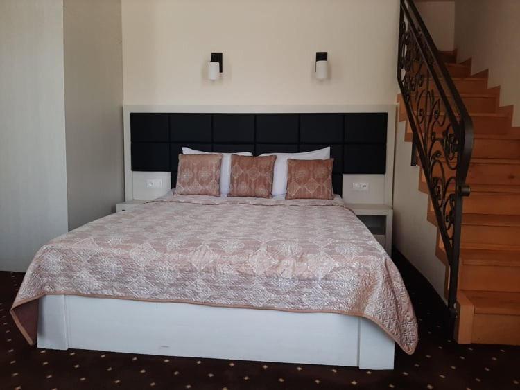 Jermuk Verona Resort Екстериор снимка
