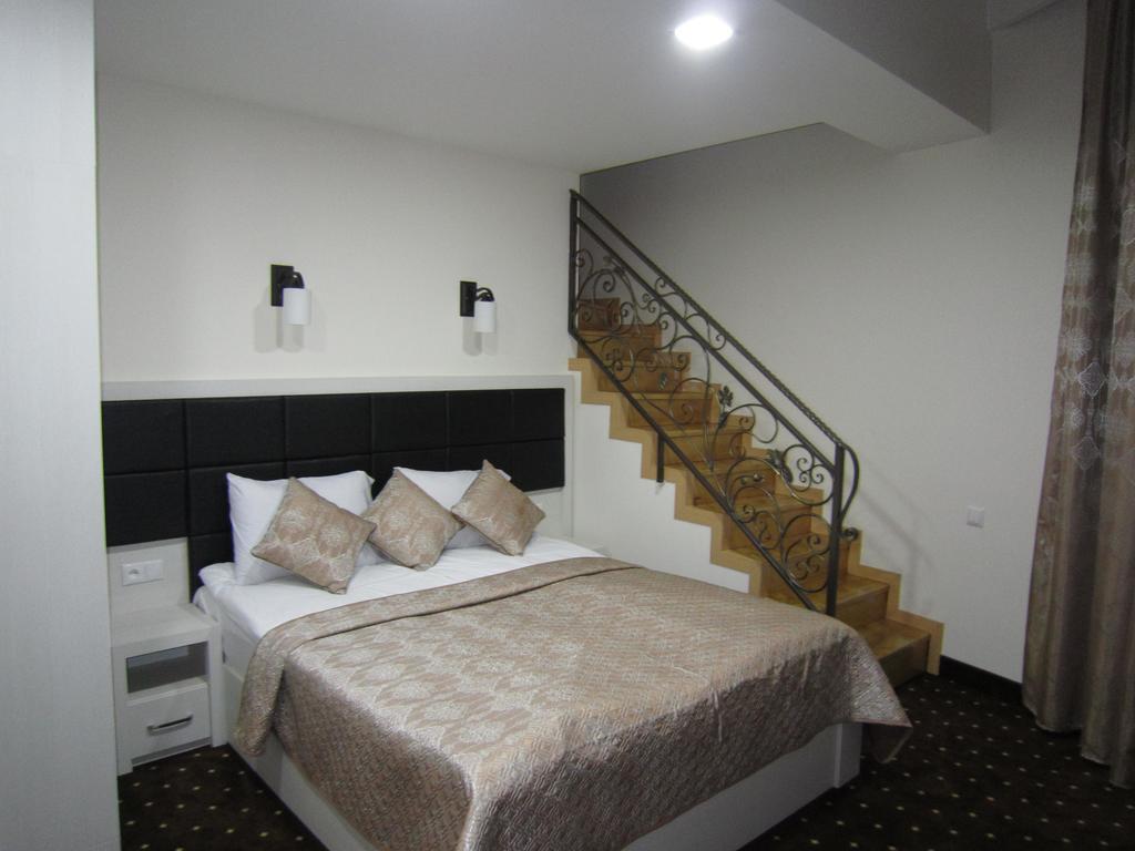 Jermuk Verona Resort Екстериор снимка