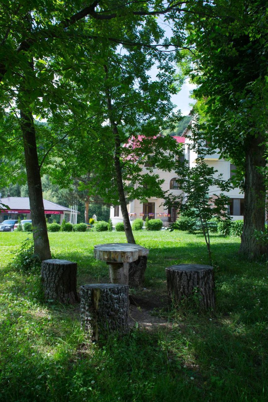 Jermuk Verona Resort Екстериор снимка
