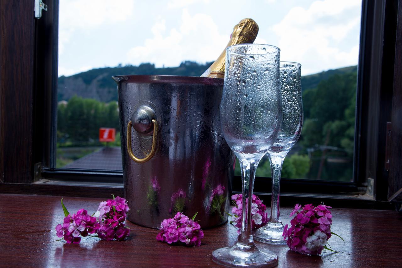 Jermuk Verona Resort Екстериор снимка